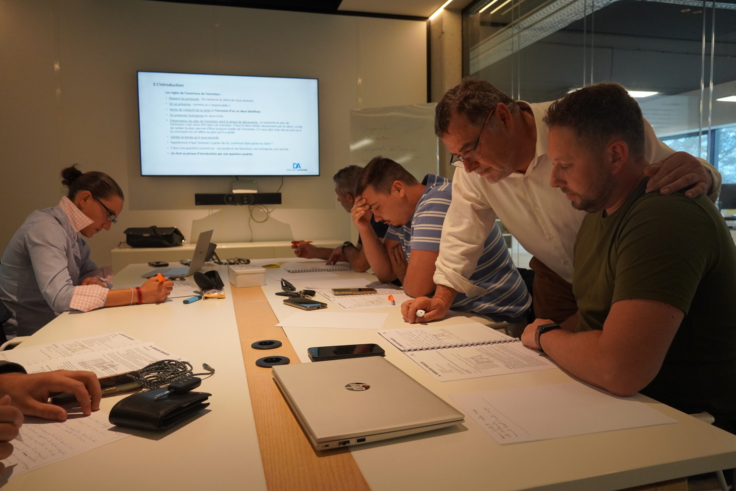 Quelle différence entre un Formateur en techniques de vente ou coach